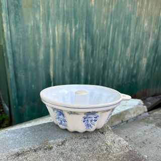 Dáš si bábovku?🤗 #chodskakeramika #babovka #forma #formababovka #formanababovku #domazlice #plzen #peceni #czechmade...